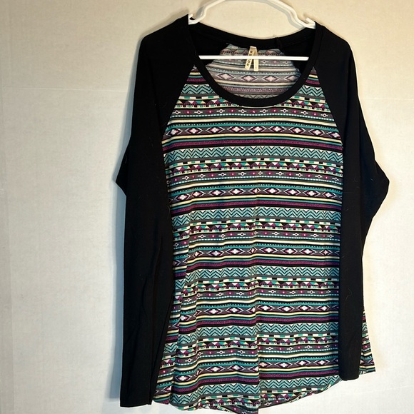 3/$25 Roper Multi Aztec Print Scoop Neck Western Cowgirl L/S T Shirt. Size L - Picture 1 of 10